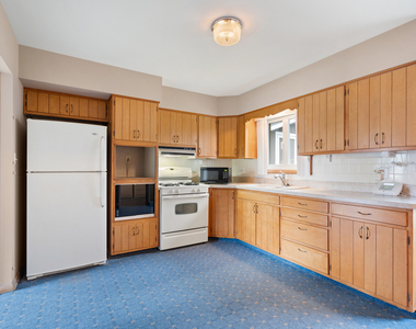 541 N Edgelawn Drive - Photo Thumbnail 4