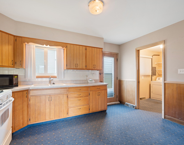 541 N Edgelawn Drive - Photo Thumbnail 6