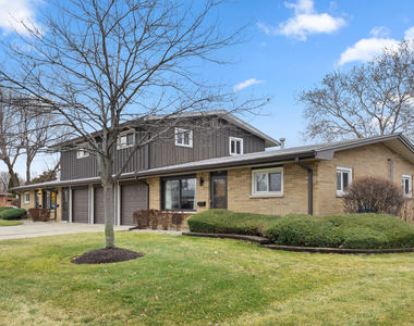 541 N Edgelawn Drive - Photo Thumbnail 2