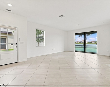 14236 Pine Lodge Lane - Photo Thumbnail 3