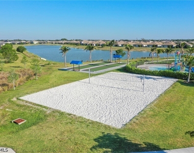 14236 Pine Lodge Lane - Photo Thumbnail 16