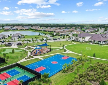 14236 Pine Lodge Lane - Photo Thumbnail 15