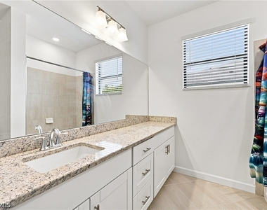 14236 Pine Lodge Lane - Photo Thumbnail 10