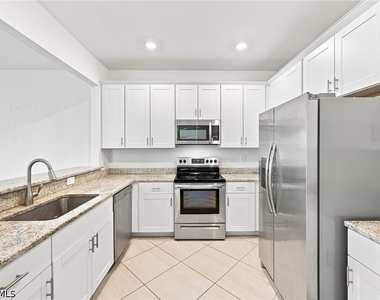 14236 Pine Lodge Lane - Photo Thumbnail 2