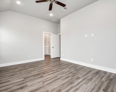 21027 Bay Village Drive - Photo Thumbnail 9