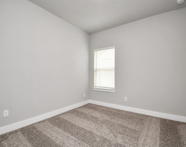 21027 Bay Village Drive - Photo Thumbnail 17