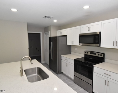 2121 Firebrand Road - Photo Thumbnail 20