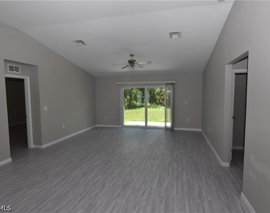 2121 Firebrand Road - Photo Thumbnail 7