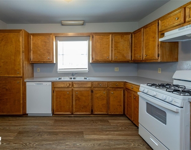 3140 Boyd Avenue - Photo Thumbnail 9