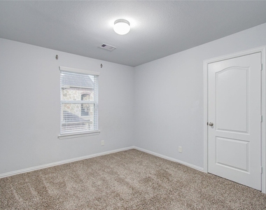 318 Bolton Drive - Photo Thumbnail 38