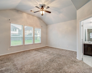 318 Bolton Drive - Photo Thumbnail 21