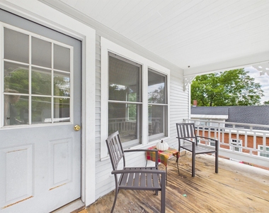 321 Roxbury - Photo Thumbnail 7