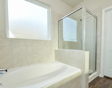 3606 Giorgio Pastel Place - Photo Thumbnail 15