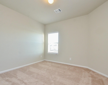 3606 Giorgio Pastel Place - Photo Thumbnail 17