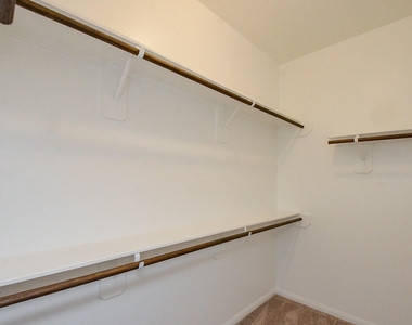 3606 Giorgio Pastel Place - Photo Thumbnail 10