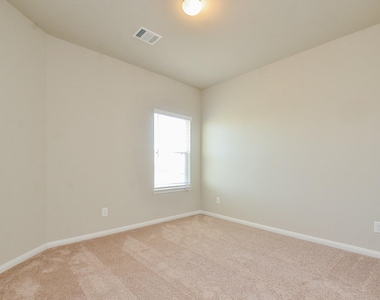 3606 Giorgio Pastel Place - Photo Thumbnail 18