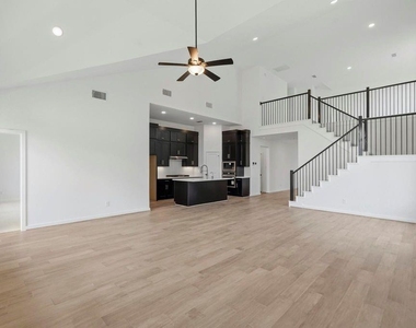 11419 Rocky Desert Hills Lane - Photo Thumbnail 6