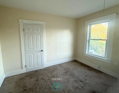 380 Lake - Photo Thumbnail 9