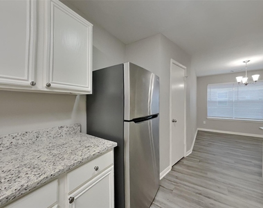 19302 Winding Branch Drive - Photo Thumbnail 3