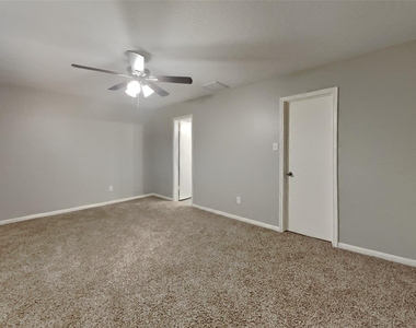 19302 Winding Branch Drive - Photo Thumbnail 7