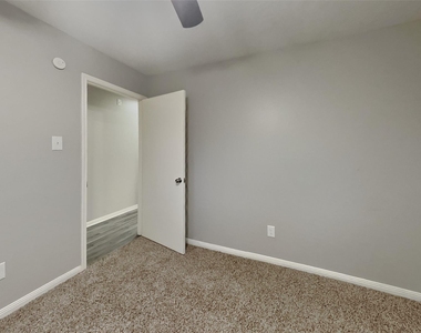 19302 Winding Branch Drive - Photo Thumbnail 13
