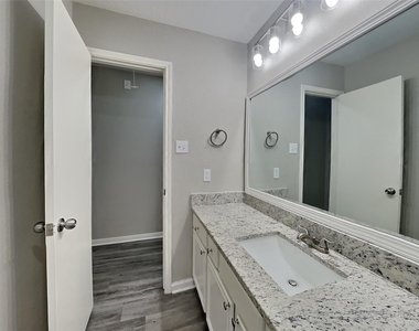 19302 Winding Branch Drive - Photo Thumbnail 15
