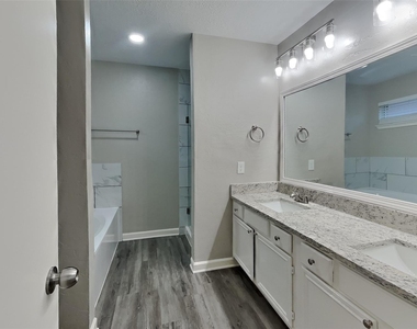 19302 Winding Branch Drive - Photo Thumbnail 9