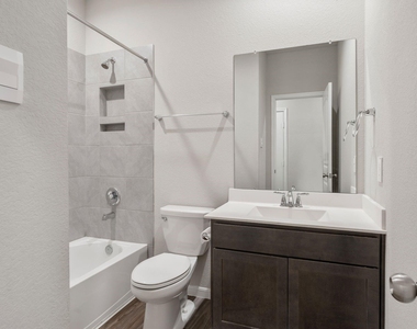 475 Westlake Landing - Photo Thumbnail 21