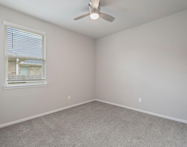 475 Westlake Landing - Photo Thumbnail 22