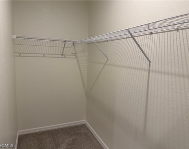 916 Nw 3rd Avenue - Photo Thumbnail 15