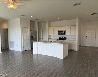 916 Nw 3rd Avenue - Photo Thumbnail 23