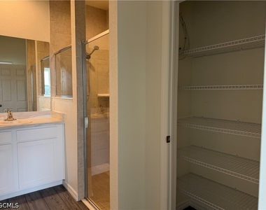 916 Nw 3rd Avenue - Photo Thumbnail 9