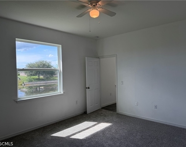 916 Nw 3rd Avenue - Photo Thumbnail 7