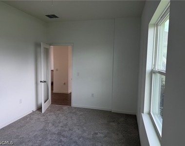 916 Nw 3rd Avenue - Photo Thumbnail 21