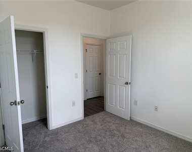 916 Nw 3rd Avenue - Photo Thumbnail 26