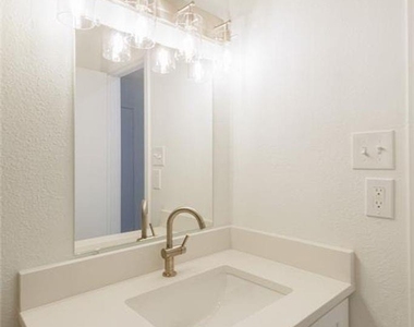1106 Twin Falls Road - Photo Thumbnail 10