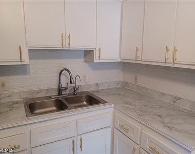 4808 Lucaya Drive - Photo Thumbnail 2