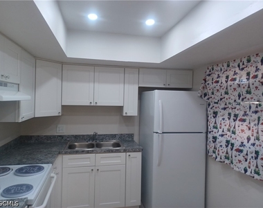 4911 York Street - Photo Thumbnail 5