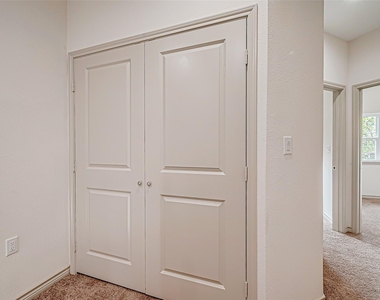 5530 Hirondel St - Photo Thumbnail 14