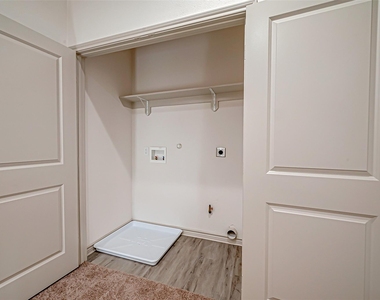 5530 Hirondel St - Photo Thumbnail 15