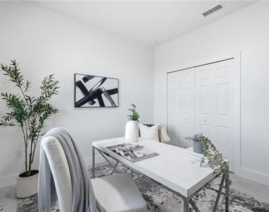 2210 Nw 9th Avenue - Photo Thumbnail 16