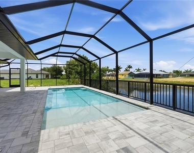 2210 Nw 9th Avenue - Photo Thumbnail 32