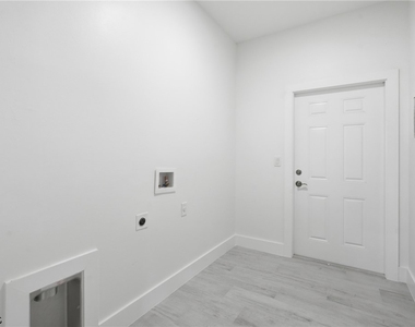 2210 Nw 9th Avenue - Photo Thumbnail 28