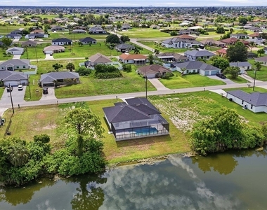 2210 Nw 9th Avenue - Photo Thumbnail 41