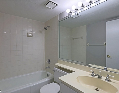 8805 Lateen Lane - Photo Thumbnail 5