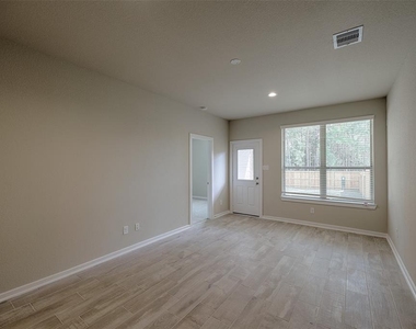 115 Handley Drive - Photo Thumbnail 18