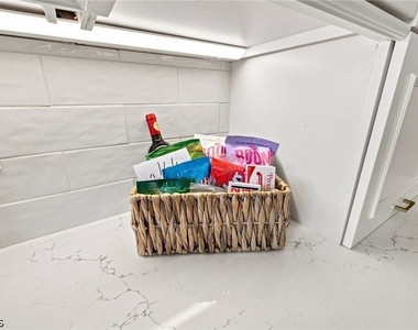 25710 Hickory Boulevard - Photo Thumbnail 16