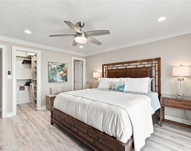 25710 Hickory Boulevard - Photo Thumbnail 3