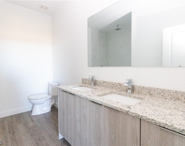 1083 Calico Street - Photo Thumbnail 14
