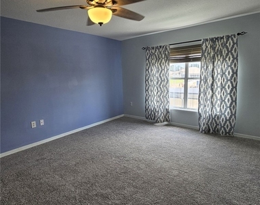 2412 King Avenue N - Photo Thumbnail 17